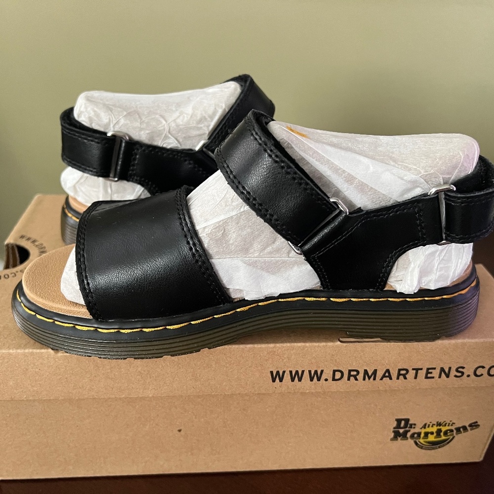 NEW Dr. Martens ROMI Sandals Size 5